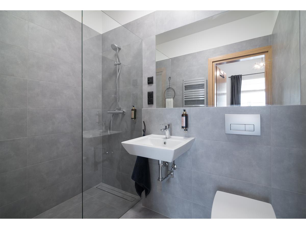 Well Well Aparthotel Krakow Luaran gambar
