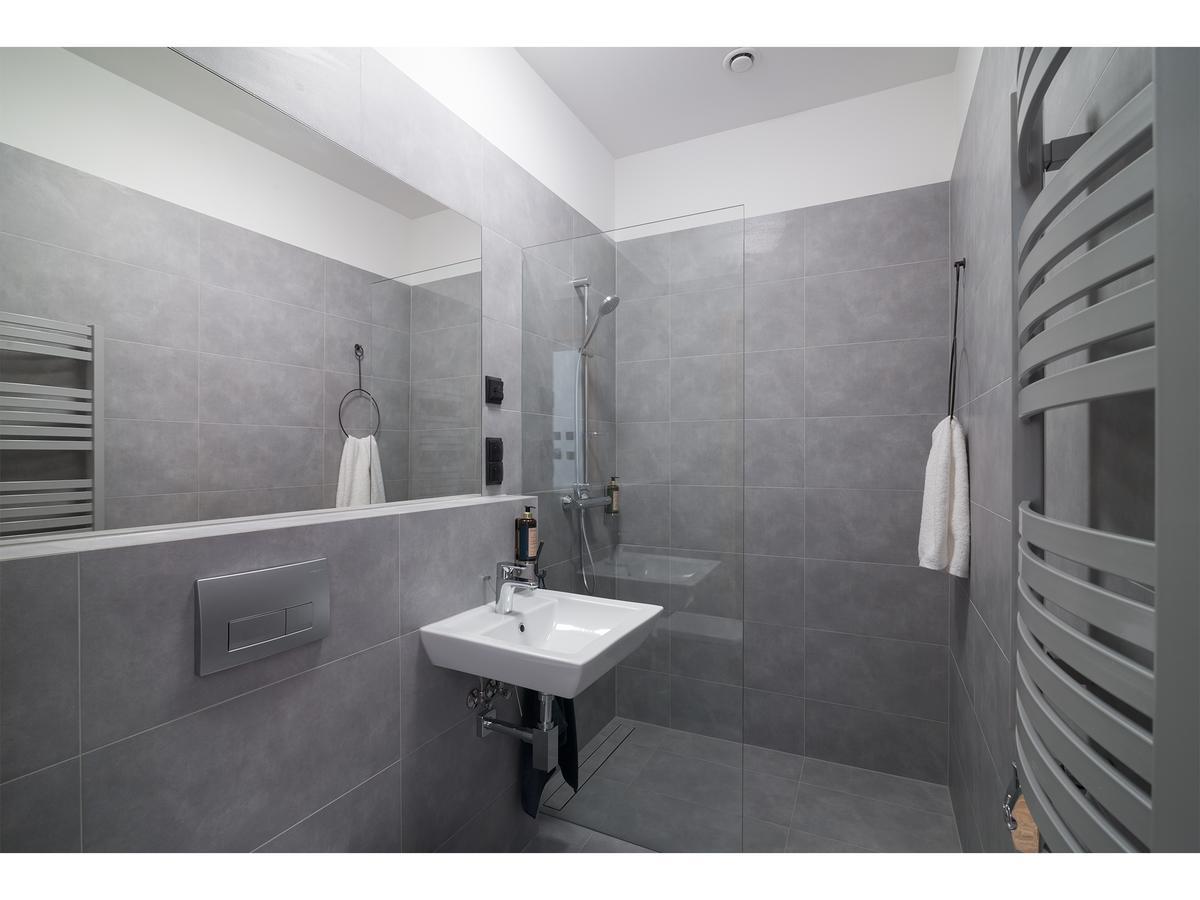 Well Well Aparthotel Krakow Luaran gambar